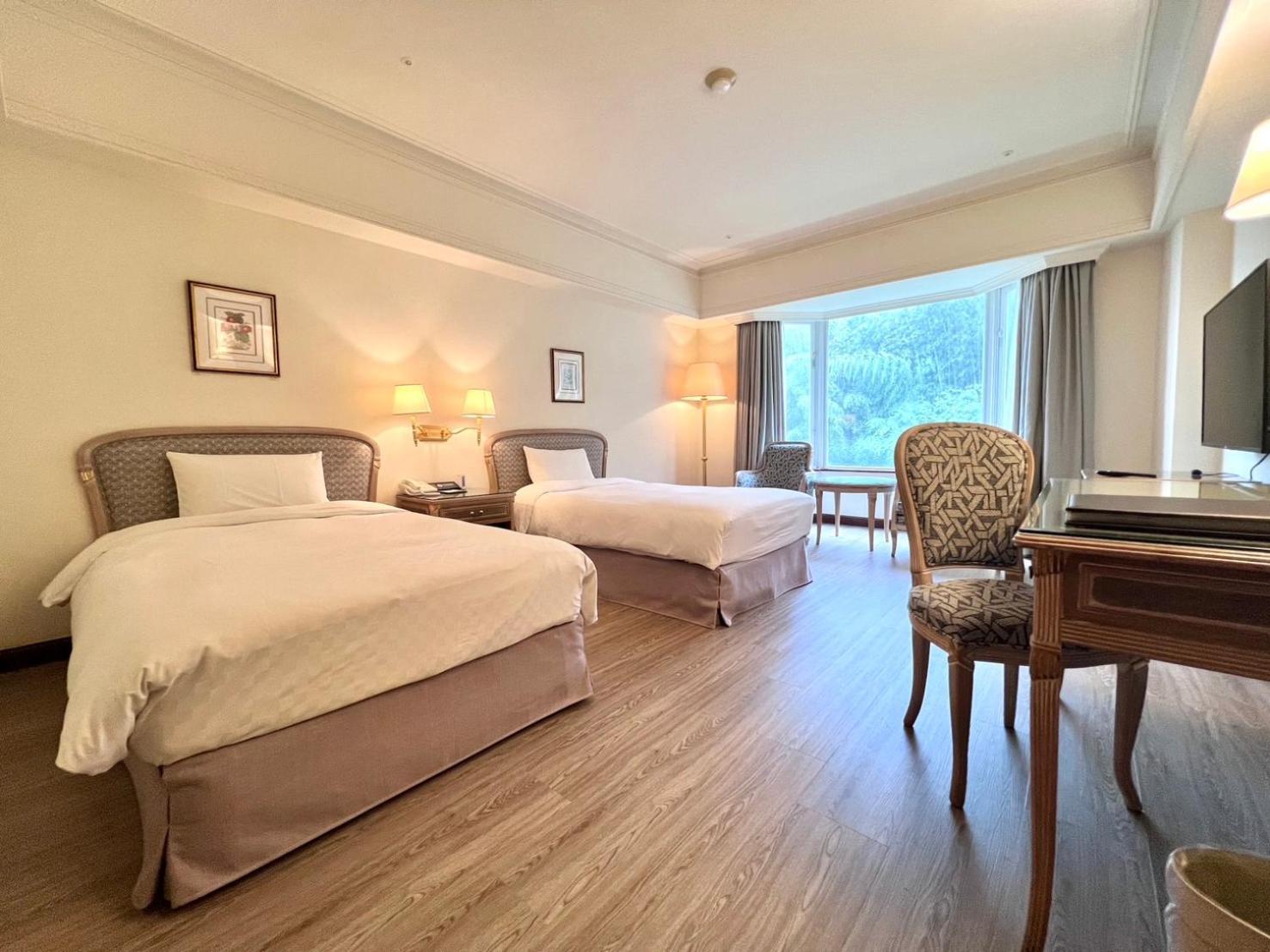 לוגו Le Midi Hotel Chitou מראה חיצוני תמונה