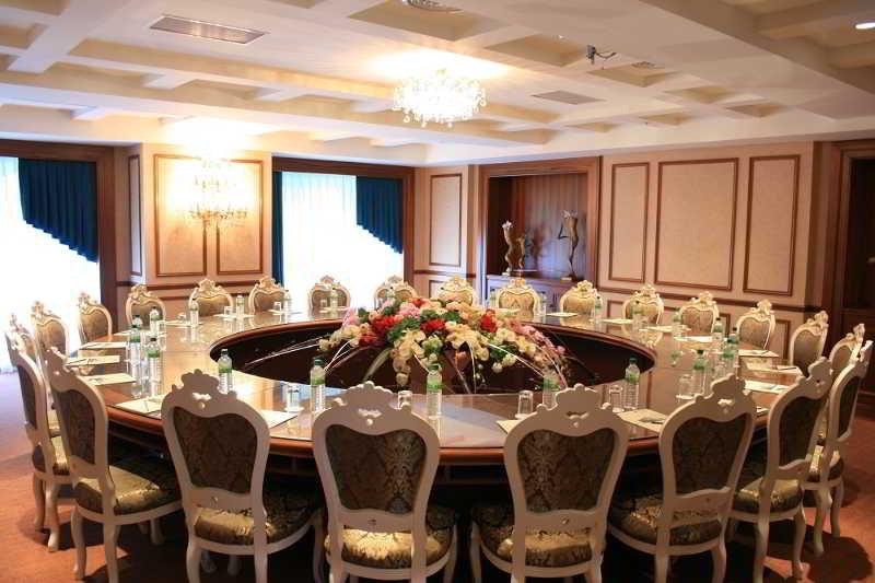 לוגו Le Midi Hotel Chitou מראה חיצוני תמונה