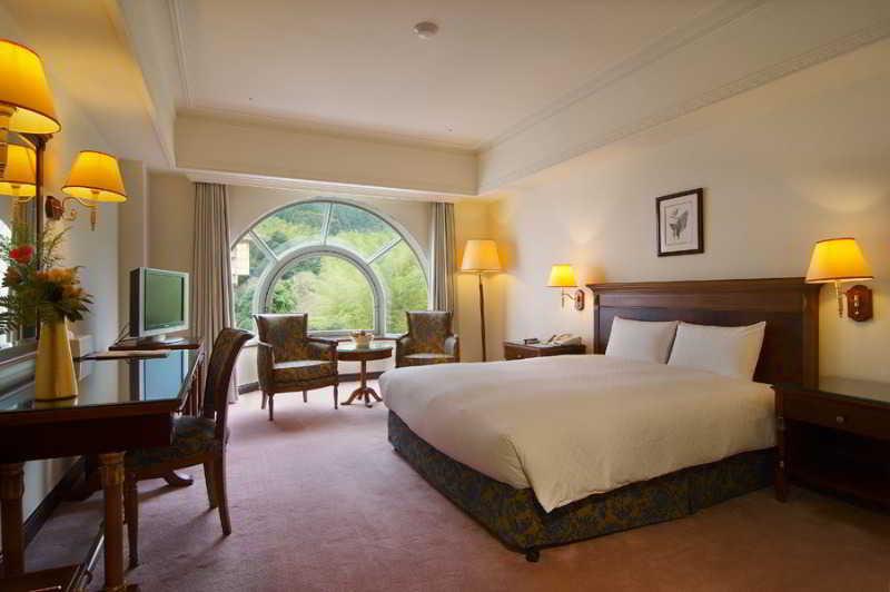 לוגו Le Midi Hotel Chitou מראה חיצוני תמונה