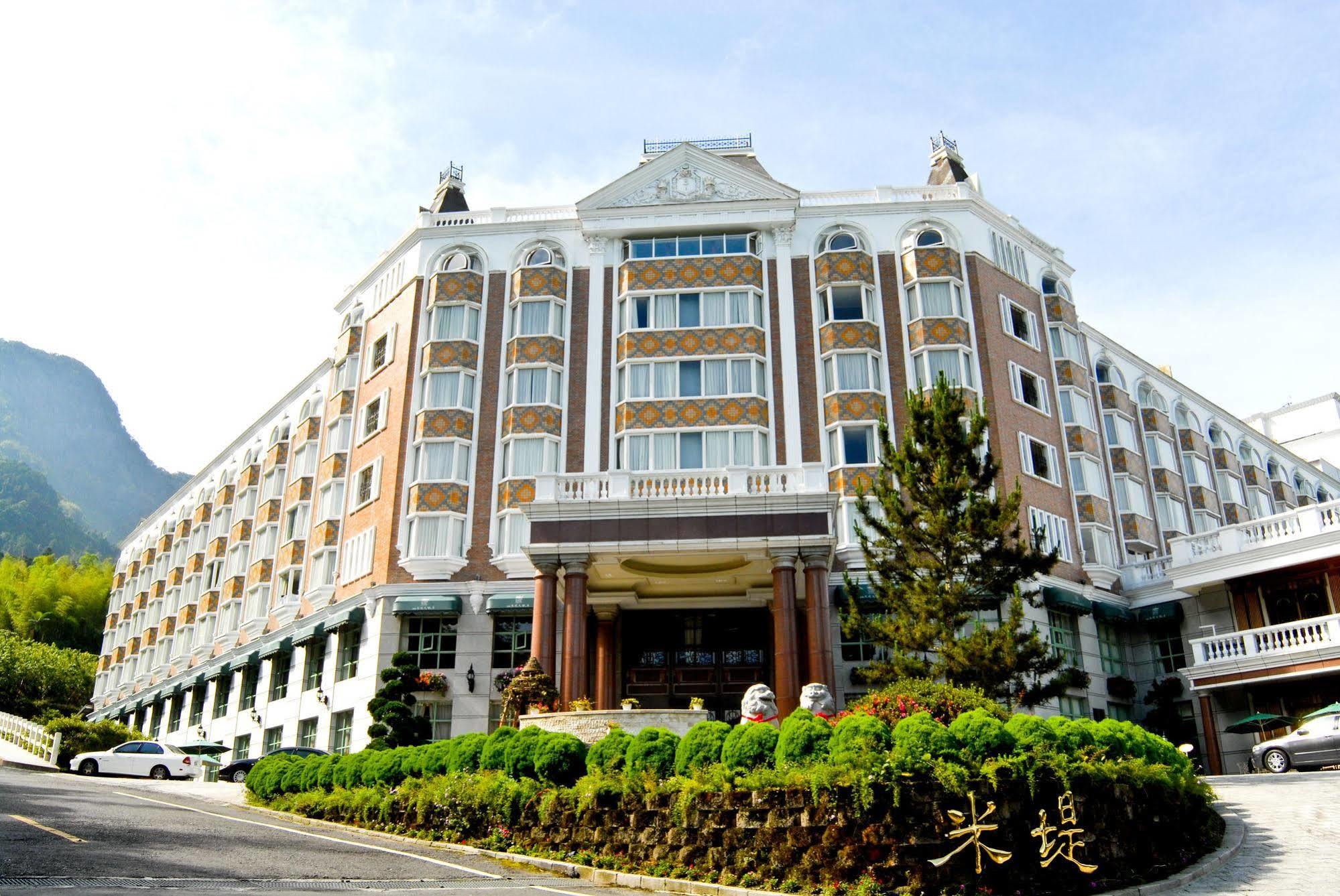 לוגו Le Midi Hotel Chitou מראה חיצוני תמונה